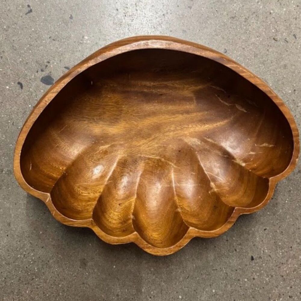 Vintage Wood-carved Scalloped Shell MonkeyPod Bowl Storage